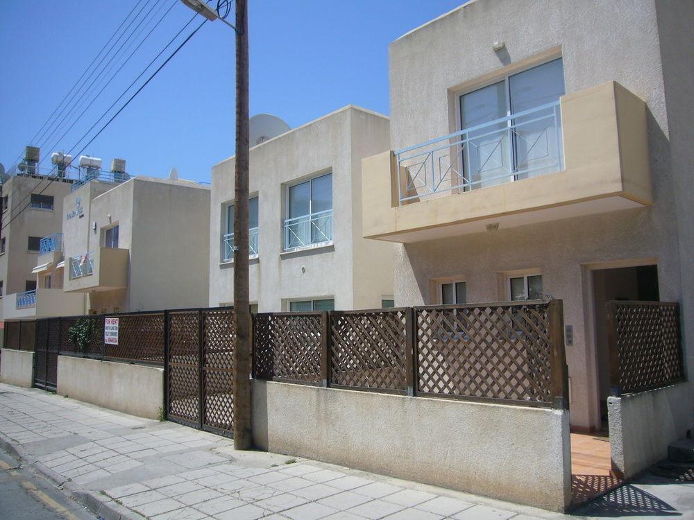 Blue Oasis Gardens Apartamento Limassol Exterior foto