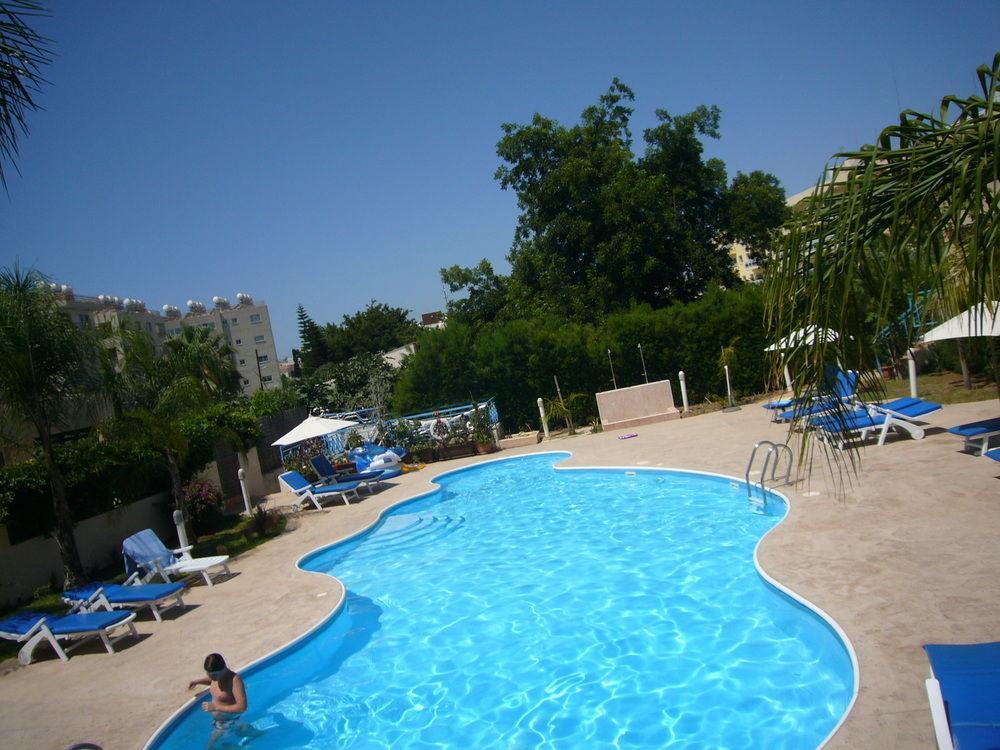 Blue Oasis Gardens Apartamento Limassol Exterior foto