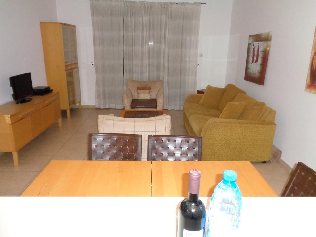 Blue Oasis Gardens Apartamento Limassol Exterior foto