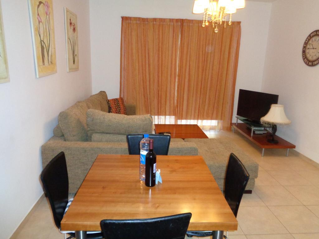 Blue Oasis Gardens Apartamento Limassol Exterior foto