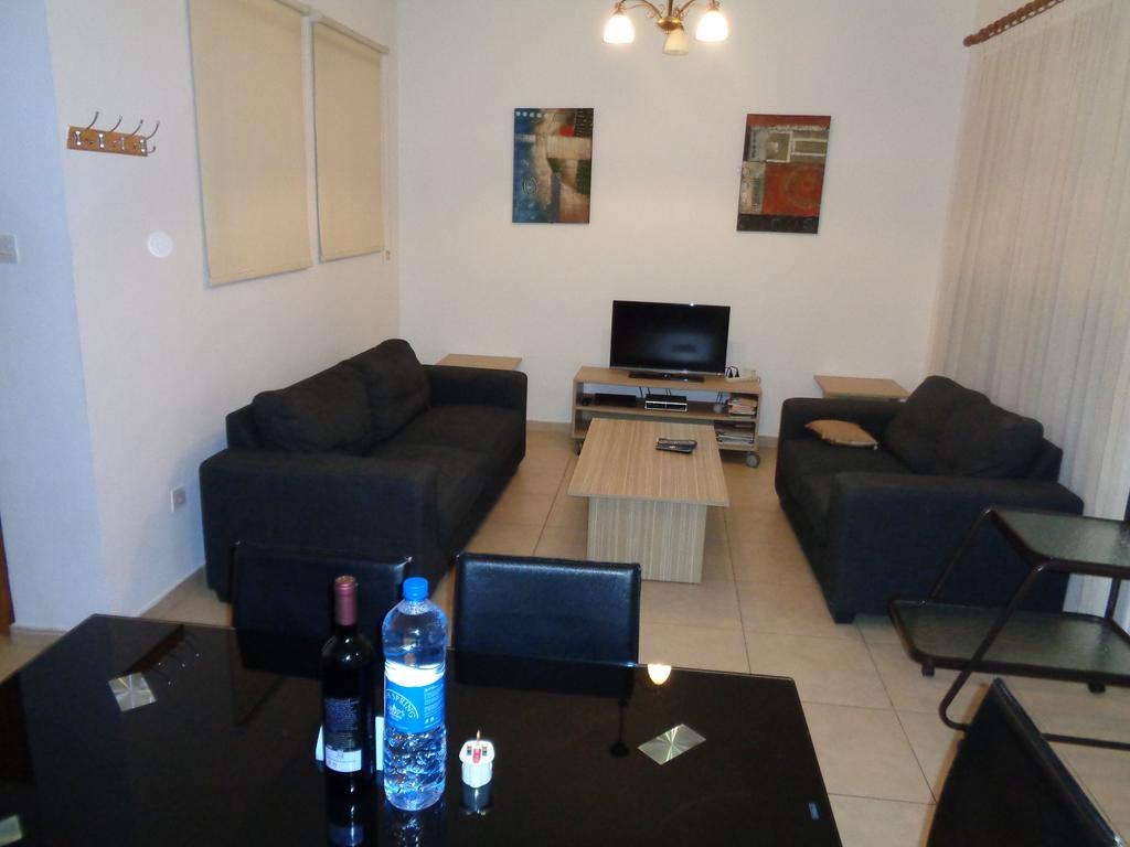 Blue Oasis Gardens Apartamento Limassol Exterior foto