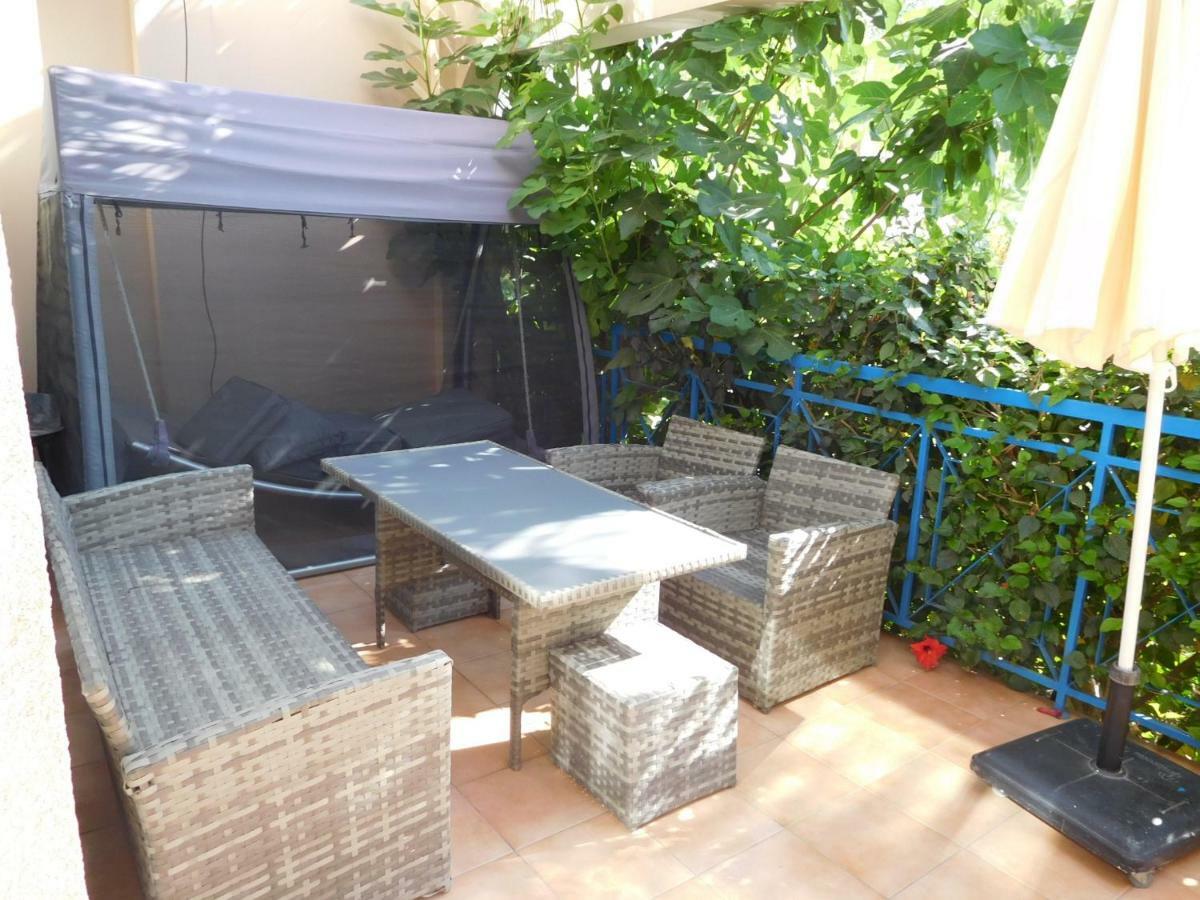 Blue Oasis Gardens Apartamento Limassol Exterior foto