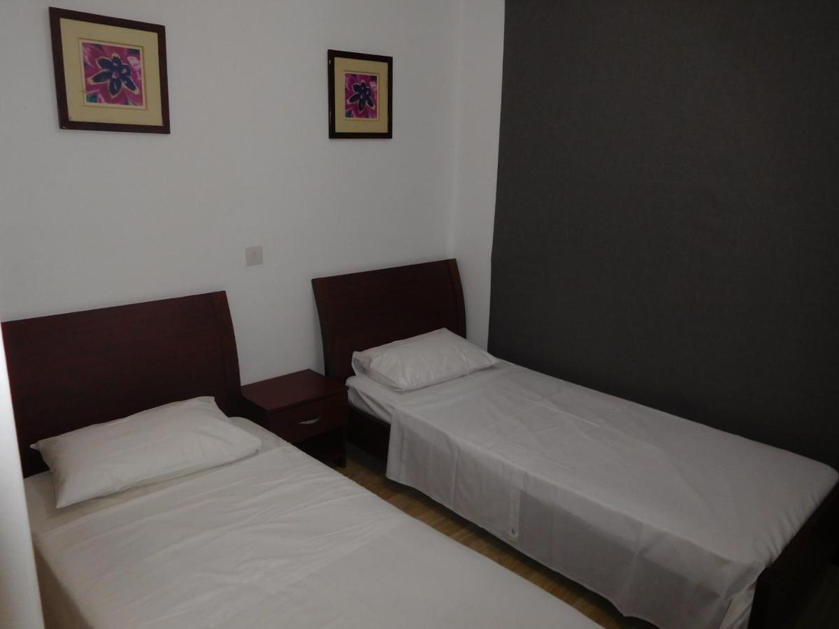 Blue Oasis Gardens Apartamento Limassol Exterior foto